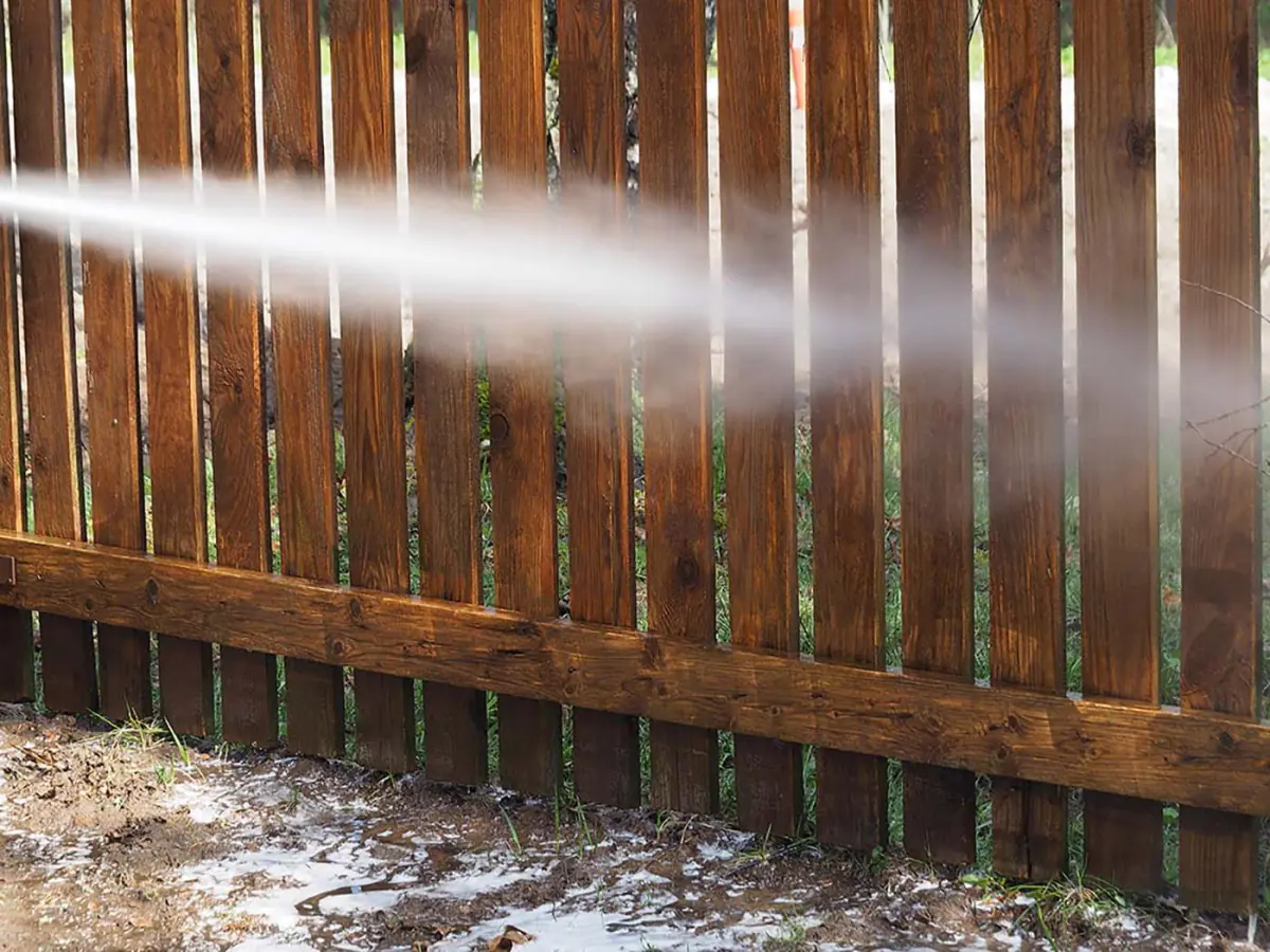 K.O.S. Cleaning offers expert cleaning of wood, vinyl, metal fencing on Long Island.