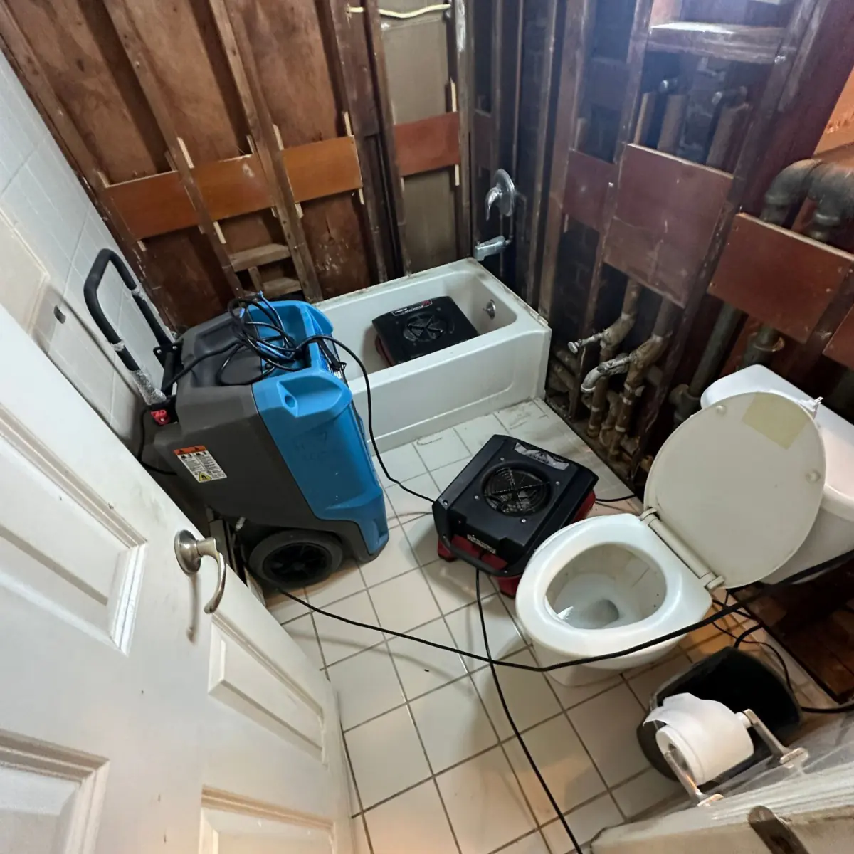 Dehumidifying equipment after flooding in Huntington Station, NY